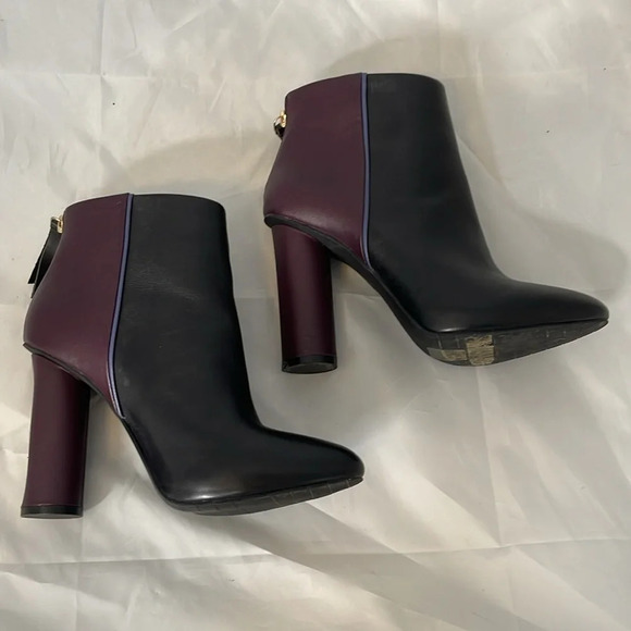 CABI Bissett Leather Colorblock Boots Black Mulberry Periwinkle Heels Zip Size 7 - Picture 4 of 16